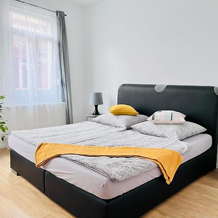 -1-Zentral-Traumwohnung-Rhein Обервезель Экстерьер фото