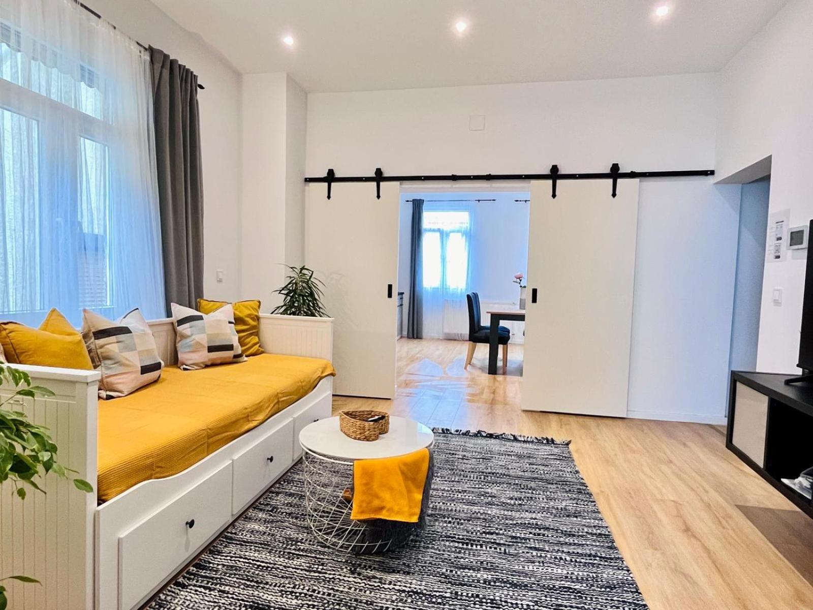-1-Zentral-Traumwohnung-Rhein Обервезель Экстерьер фото